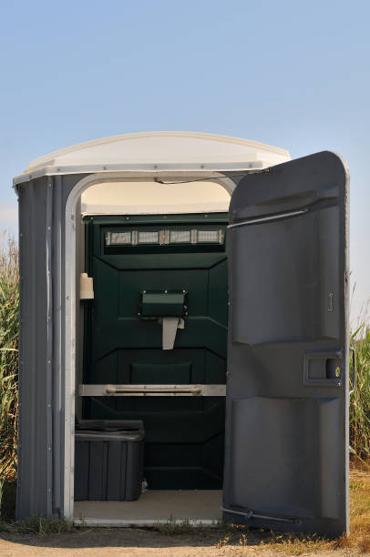 Best Porta potty rental near me  in Empire, CA